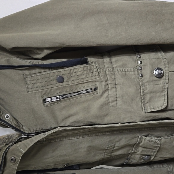 13) Vexy 2-in-1 Coat - Picture 2 of 16